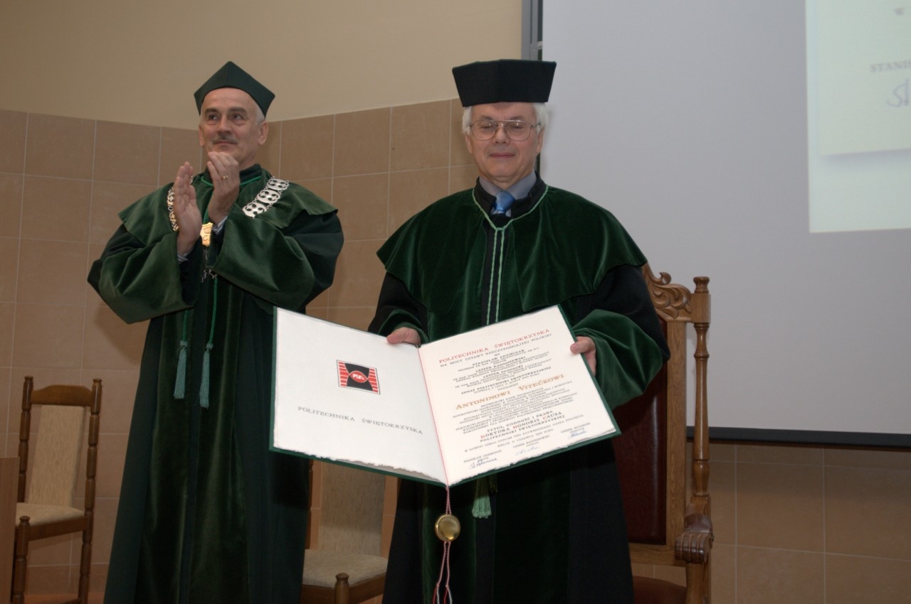 Nadanie tytułu doktora honoris causa prof. dr hab. inż. dr h.c. Antoninowi Vitečkowi Nadanie tytułu doktora honoris causa prof. dr hab. inż. dr h.c. Antoninowi Vitečkowi