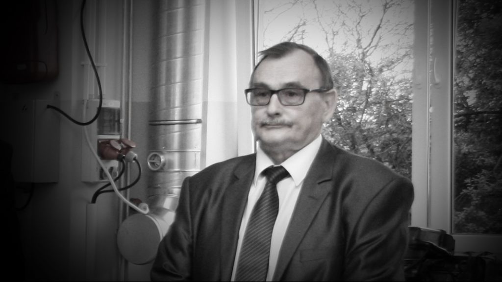 Z głębokim żalem zawiadamiamy Z głębokim żalem zawiadamiamy