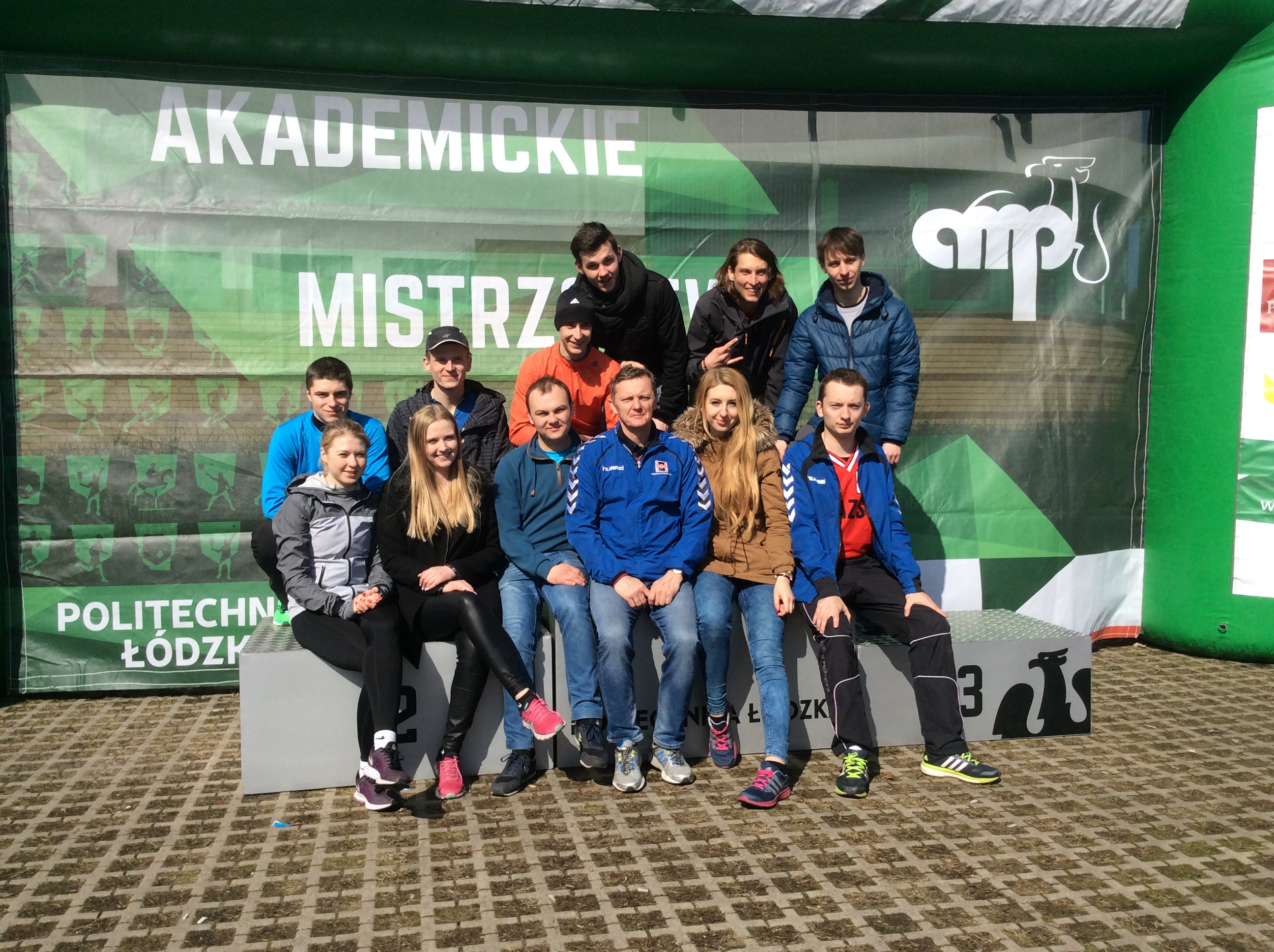 AMP w przełajach