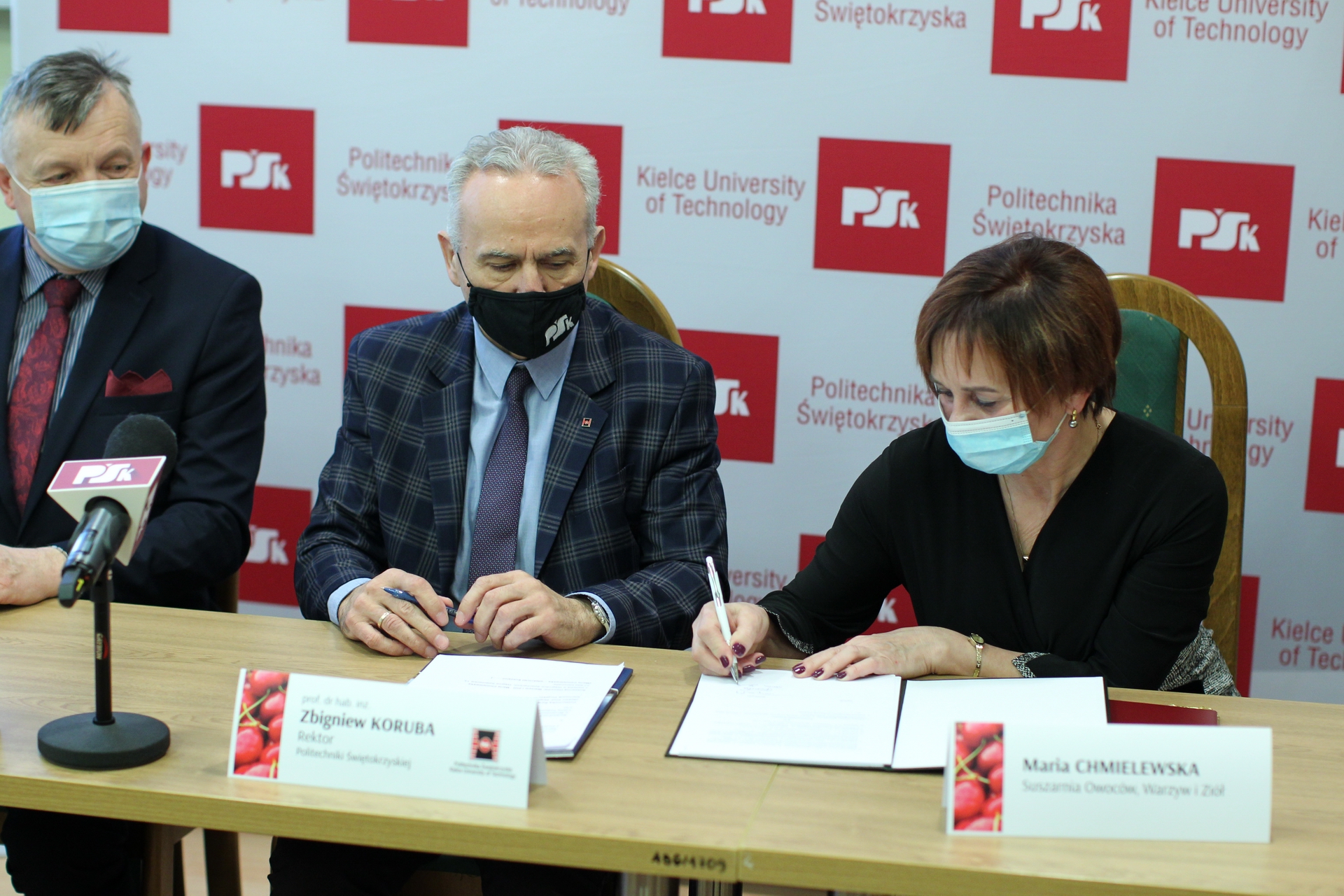 Wiśnia bez pestki Wiśnia bez pestki