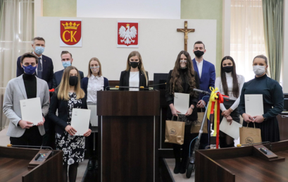 Młodzi naukowcy nagrodzeni