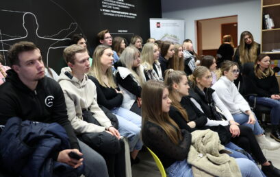 Debata studentów architektury z przedsiębiorcami