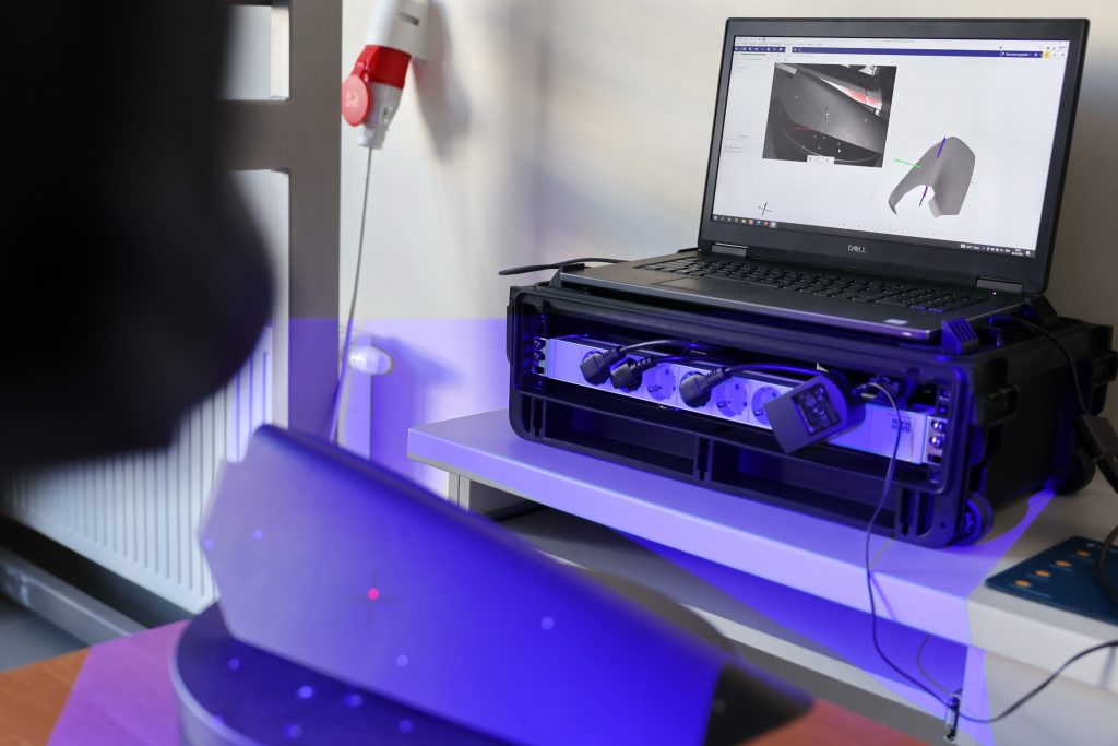 Rekonstrukcja części maszyn z wykorzystaniem skanera 3D Rekonstrukcja części maszyn z wykorzystaniem skanera 3D